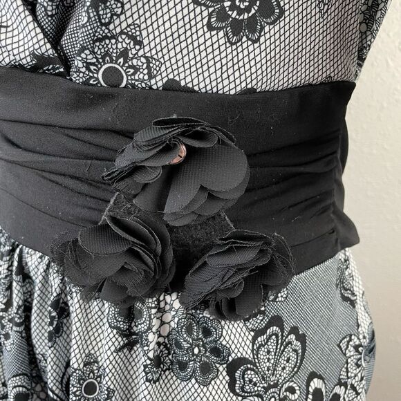 Maurices Floral Midi Dress Size M EUC - Picture 4 of 9